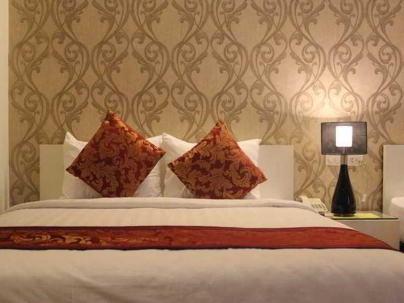 Hanoi Legacy Hotel - Hoan Kiem Екстер'єр фото